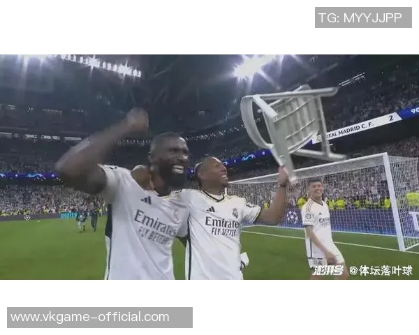 尤文图斯逆转皇马精彩绝杀引发全场狂欢转会传闻再起