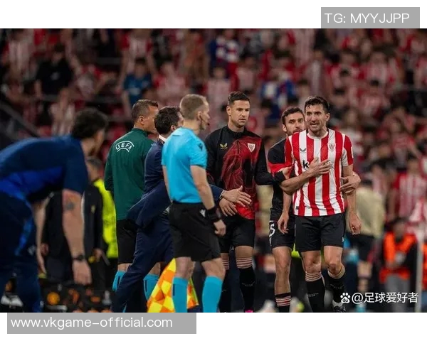 欧联杯精彩对决：里昂与拜仁激战成平局神扑引发争议判罚全场沸腾