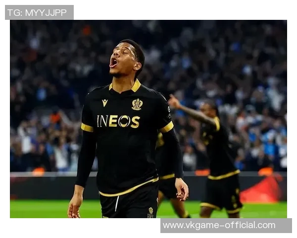 西甲激战曼联大胜本菲卡点球大战引发全场狂欢与转会热议