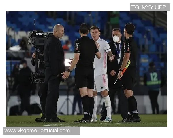 中超精彩对决尤文图斯与马竞战平绝杀时刻引发全场热烈反响