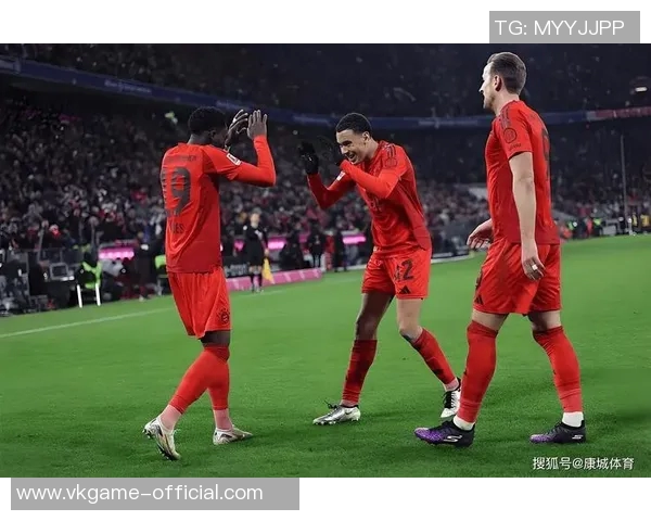 德甲精彩对决拜仁逆转莱比锡全场沸腾瞬间回顾与分析