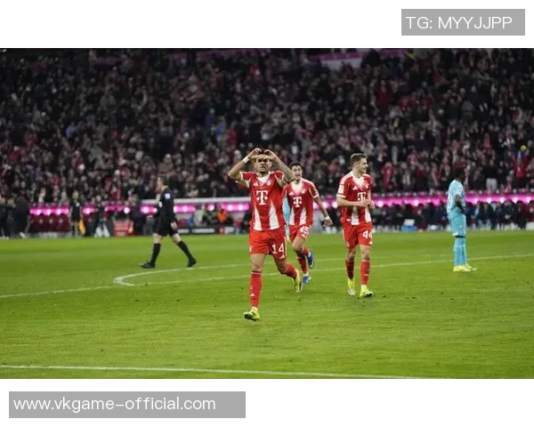 德甲惊天逆转拜仁狂胜曼城五球引发全场热议