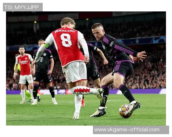 欧联杯焦点战拜仁与利物浦战平乌龙球瞬间引发全场热议