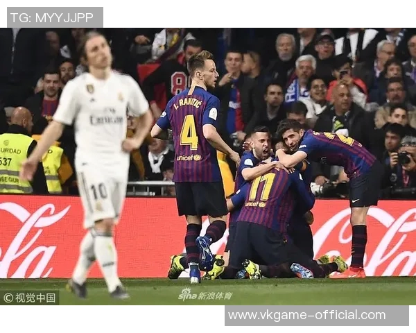 国王杯激战波尔图与里昂平局乌龙球瞬间引发全场热烈反响