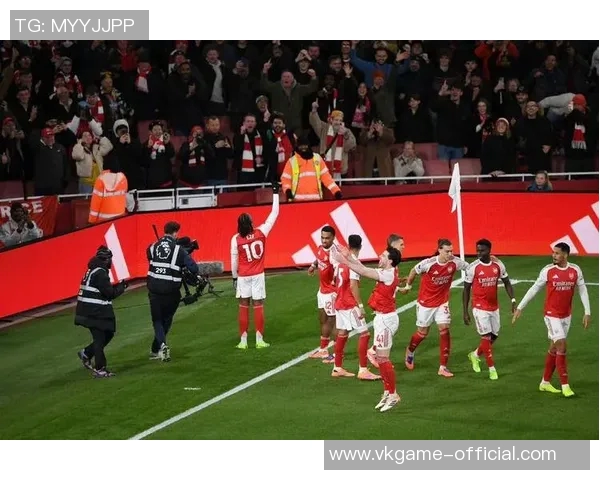 国王杯激战那不勒斯与热刺握手言和神扑瞬间点燃全场气氛